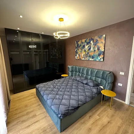 Luxury Land Διαμέρισμα *
